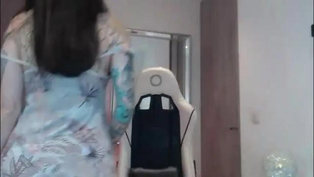 Image 3 of whisperbell Stream on Chaturbate on 2 months ago