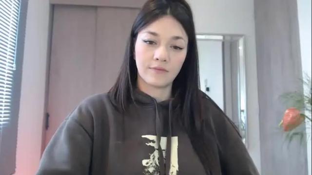 Image 3 of whisperbell Stream on Chaturbate on 1 month ago