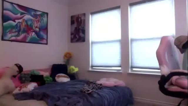 Image 4 of whitechocalate91 Stream on Chaturbate on 3 months ago