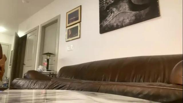 Image 3 of whitechocalate91 Stream on Chaturbate on 2 months ago