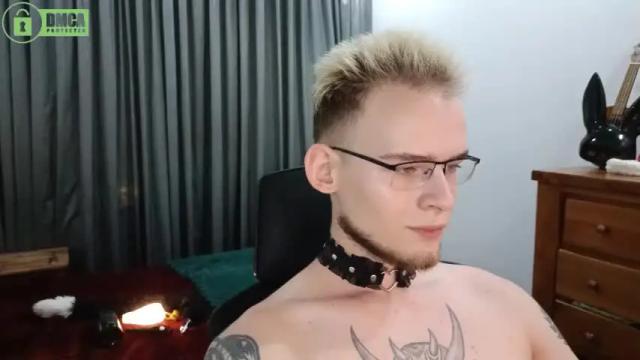 Image 3 of whiteeandfluffy Stream on Chaturbate on 15 months ago