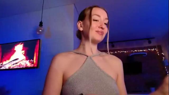 Image 7 of whiteprincessluna Stream on Chaturbate on 2 months ago