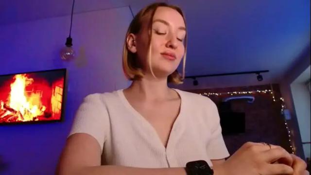 Image 10 of whiteprincessluna Stream on Chaturbate on 2 months ago