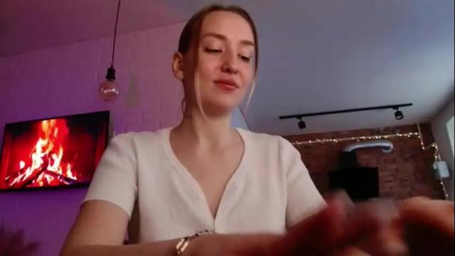 Image 3 of whiteprincessluna Stream on Chaturbate on 2 months ago