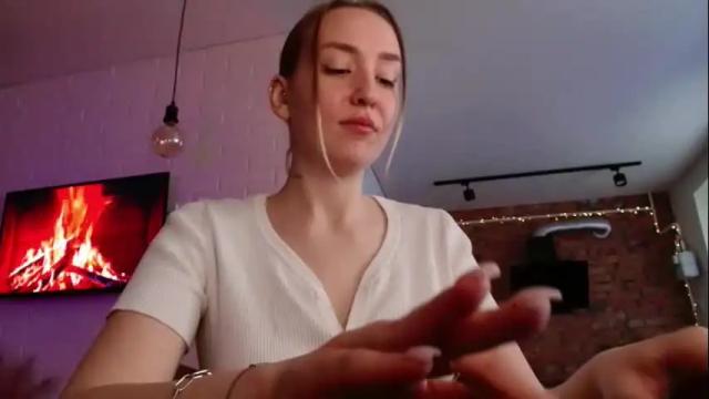 Image 6 of whiteprincessluna Stream on Chaturbate on 2 months ago