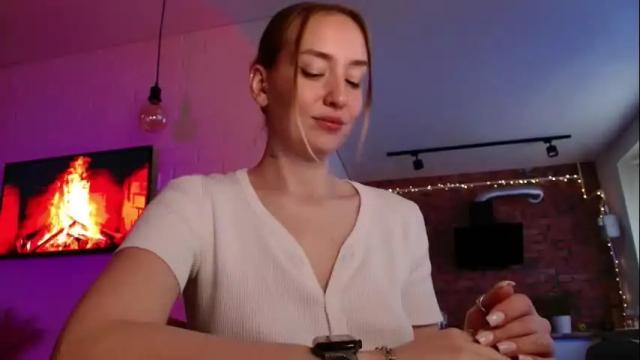 Image 12 of whiteprincessluna Stream on Chaturbate on 2 months ago