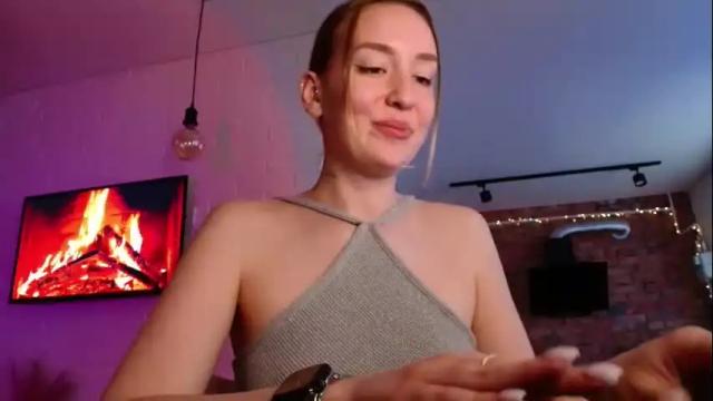 Image 10 of whiteprincessluna Stream on Chaturbate on 1 month ago
