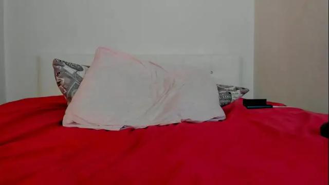 Image 12 of whitepumaari Stream on Chaturbate on 1 month ago