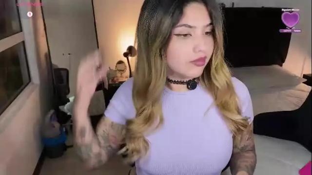 Image 3 of whites_emma Stream on Chaturbate on 3 months ago