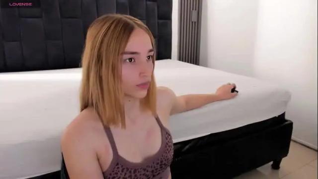 Image 2 of whitesun_01 Stream on Chaturbate on 8 days ago