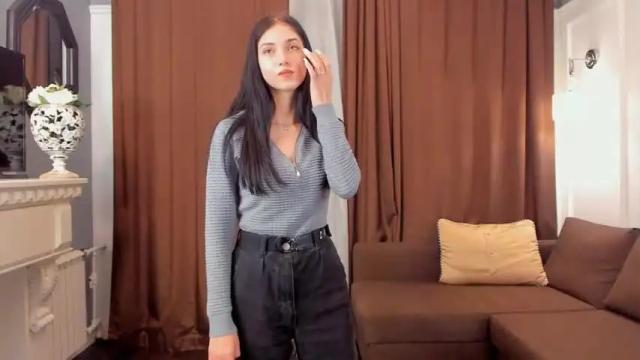 Image 10 of whitneybrunger Stream on Chaturbate on 14 months ago