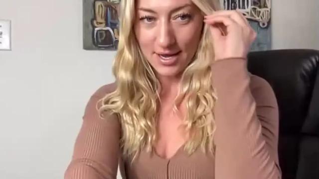 Image 3 of whitneyoc Stream on Chaturbate on 19 months ago