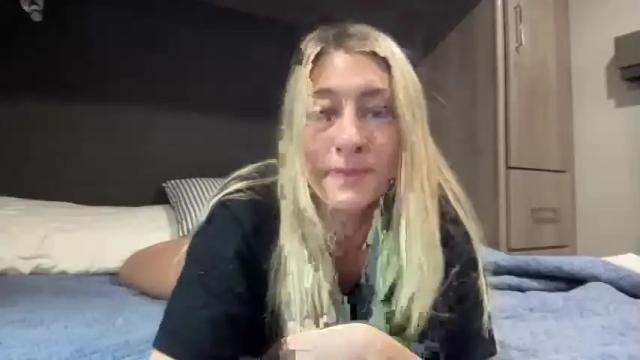 Image 6 of whitneyoc Stream on Chaturbate on 19 months ago