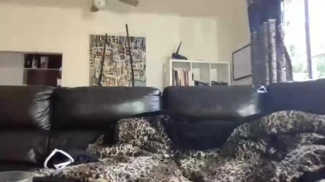 Image 7 of whitneyoc Stream on Chaturbate on 17 months ago