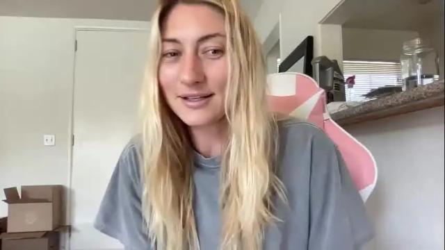 Image 11 of whitneyoc Stream on Chaturbate on 16 months ago