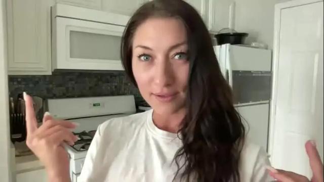 Image 3 of whitneyoc Stream on Chaturbate on 1 month ago