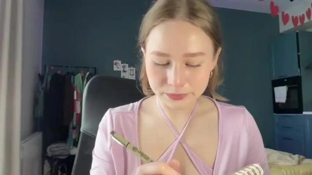 Image 11 of whoisalisa Stream on Chaturbate on 12 months ago