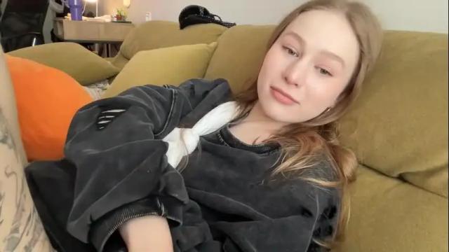 Image 7 of whoisalisa Stream on Chaturbate on 20 days ago