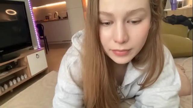Image 11 of whoisalisa Stream on Chaturbate on 2 months ago