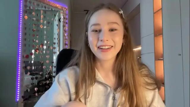 Image 6 of whoisalisa Stream on Chaturbate on 2 months ago