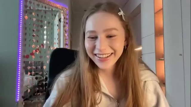 Image 8 of whoisalisa Stream on Chaturbate on 2 months ago