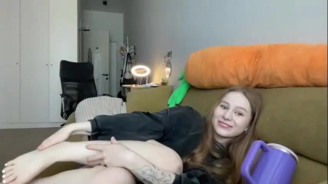 Image 3 of whoisalisa Stream on Chaturbate on 1 month ago