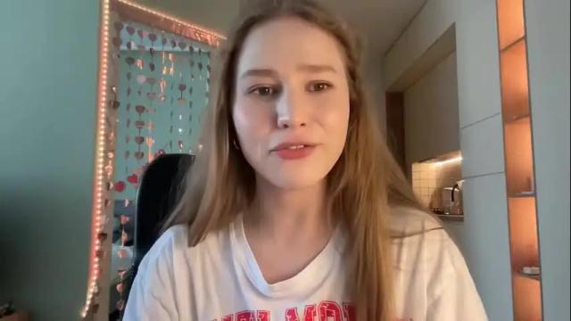 Image 12 of whoisalisa Stream on Chaturbate on 1 month ago