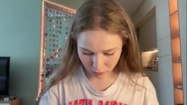 Image 2 of whoisalisa Stream on Chaturbate on 1 month ago