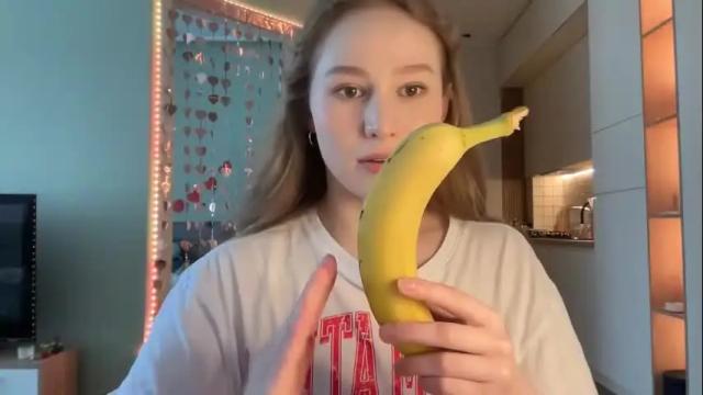 Image 3 of whoisalisa Stream on Chaturbate on 1 month ago