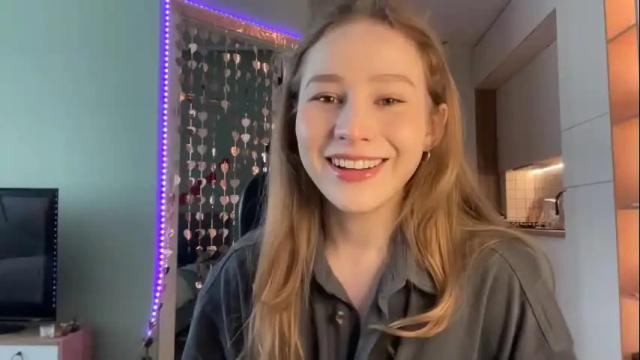 Image 8 of whoisalisa Stream on Chaturbate on 1 month ago