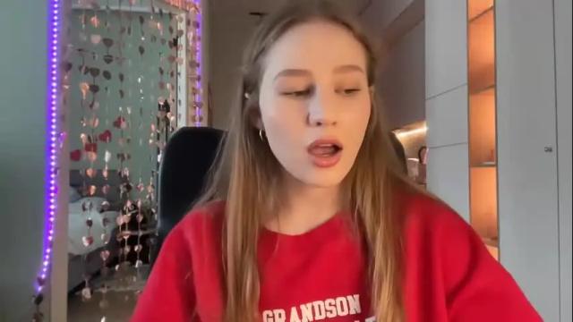 Image 6 of whoisalisa Stream on Chaturbate on 1 month ago