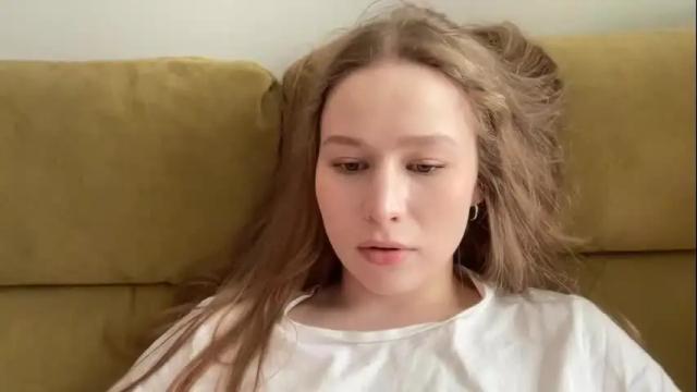 Image 2 of whoisalisa Stream on Chaturbate on 1 month ago