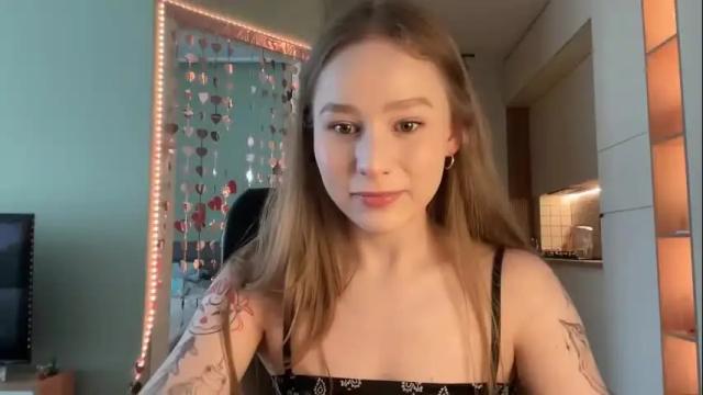 Image 4 of whoisalisa Stream on Chaturbate on 1 month ago