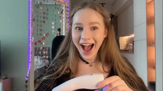 Image 6 of whoisalisa Stream on Chaturbate on 1 month ago