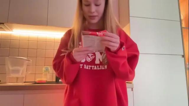 Image 12 of whoisalisa Stream on Chaturbate on 1 month ago
