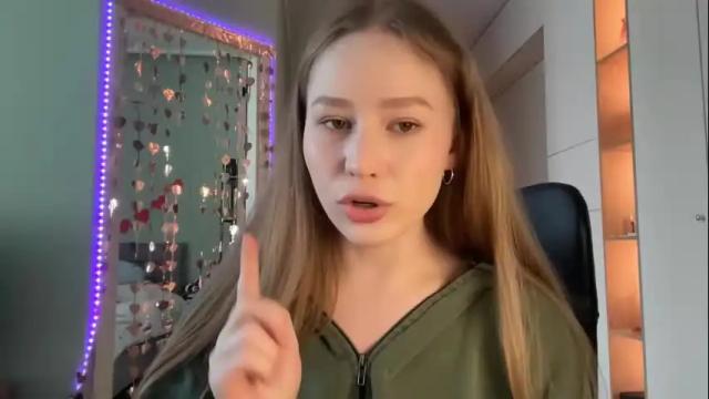 Image 2 of whoisalisa Stream on Chaturbate on 1 month ago