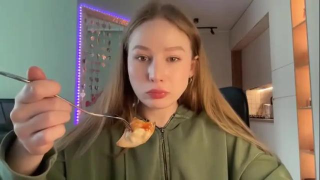 Image 6 of whoisalisa Stream on Chaturbate on 1 month ago
