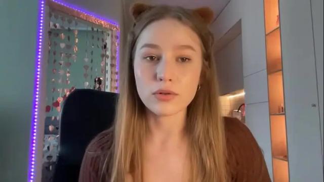 Image 11 of whoisalisa Stream on Chaturbate on 1 month ago