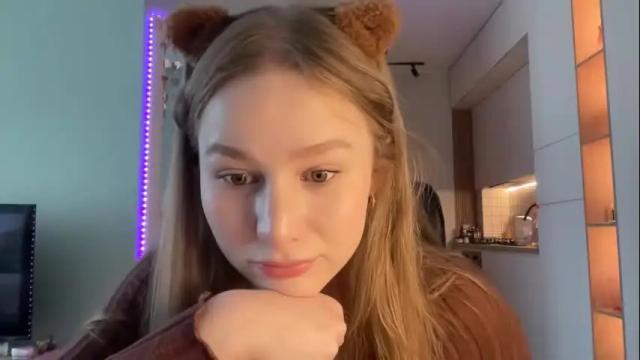 Image 7 of whoisalisa Stream on Chaturbate on 1 month ago