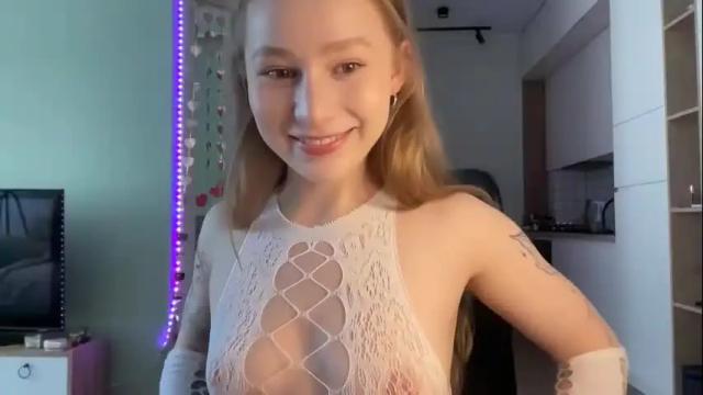 Image 2 of whoisalisa Stream on Chaturbate on 27 days ago
