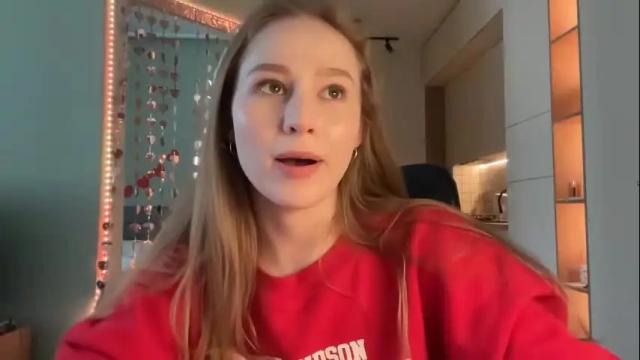 Image 6 of whoisalisa Stream on Chaturbate on 26 days ago