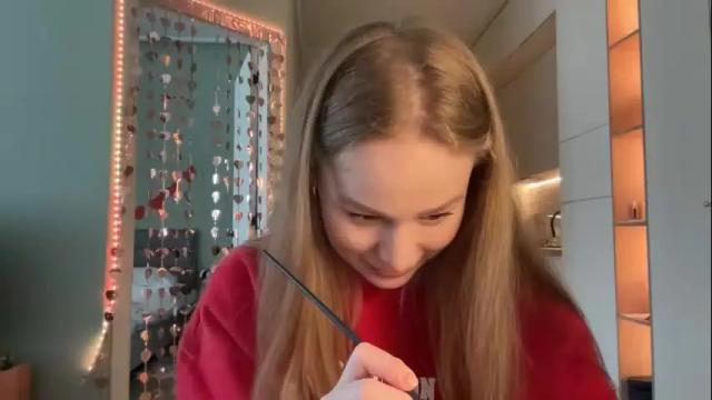 Image 7 of whoisalisa Stream on Chaturbate on 26 days ago