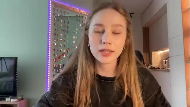 Image 10 of whoisalisa Stream on Chaturbate on 24 days ago