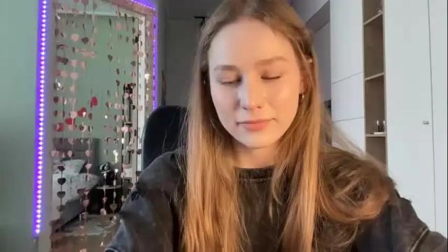 Image 4 of whoisalisa Stream on Chaturbate on 24 days ago