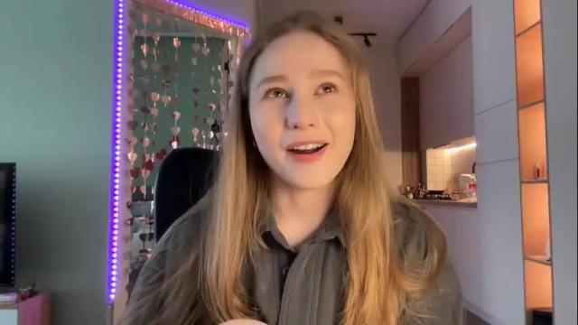Image 11 of whoisalisa Stream on Chaturbate on 19 days ago