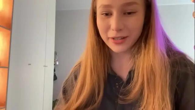 Image 4 of whoisalisa Stream on Chaturbate on 19 days ago