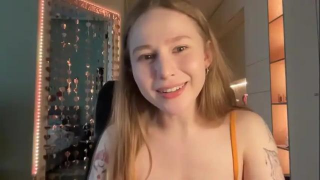 Image 11 of whoisalisa Stream on Chaturbate on 18 days ago