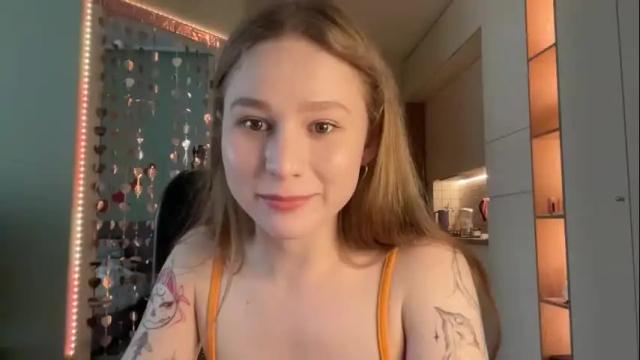 Image 4 of whoisalisa Stream on Chaturbate on 18 days ago