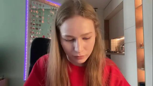 Image 10 of whoisalisa Stream on Chaturbate on 13 days ago
