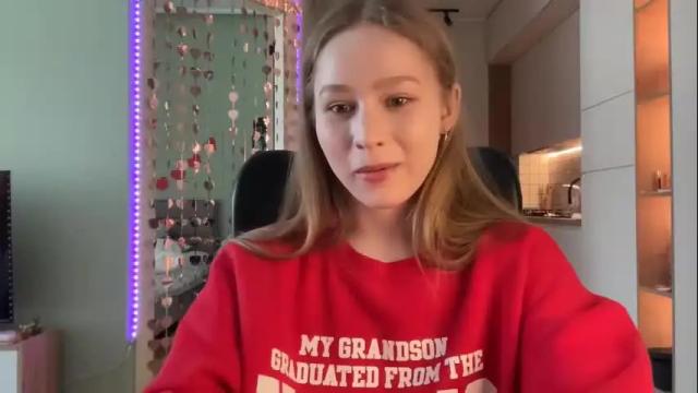 Image 3 of whoisalisa Stream on Chaturbate on 13 days ago
